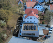 Kaplaneihaus und Anbau aus der Vogelperspektive